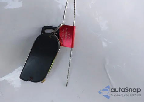 1999 Ford F-250 Lariat/Xl/Xlt z USA, uszkodzony, nr VIN 1FTNF21L4XEA47330